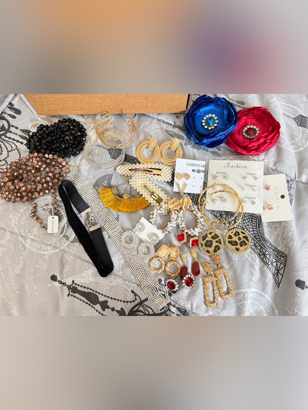 mixed aesthetic jewelry bundle with necklaces, bracelets, and earrings